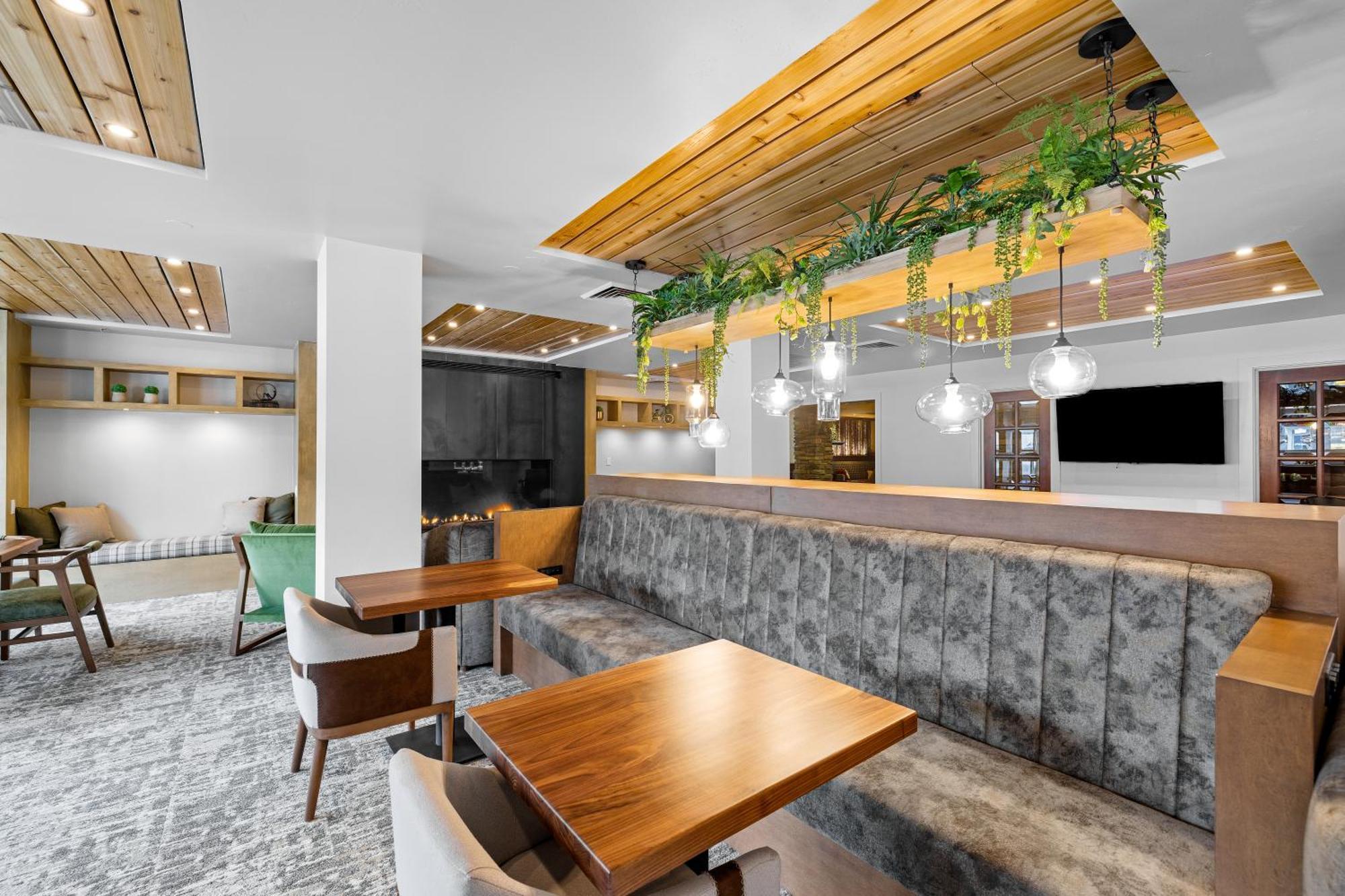 The Evergreen Hotel Мак-Колл Экстерьер фото
